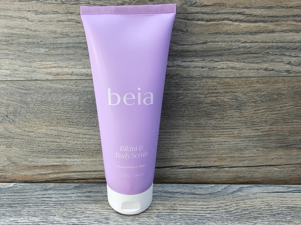 Beia Bikini & Body Scrub 7.61 oz 225ml  New